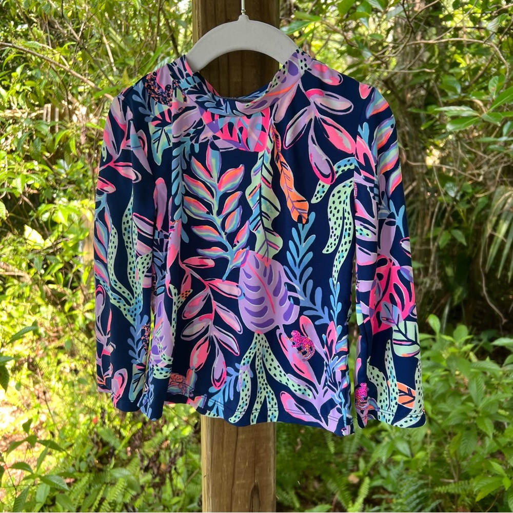 Lilly Pulitzer Rashguard Swim Top in How do You Like Me Prowl